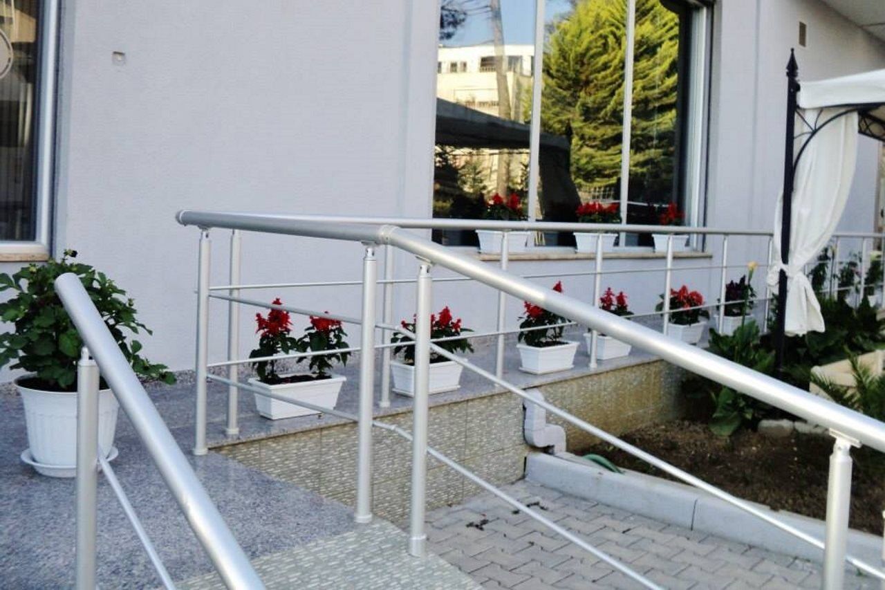 Hotel Marika Golem  Bagian luar foto